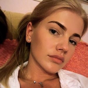 Meet your Posher, Ola